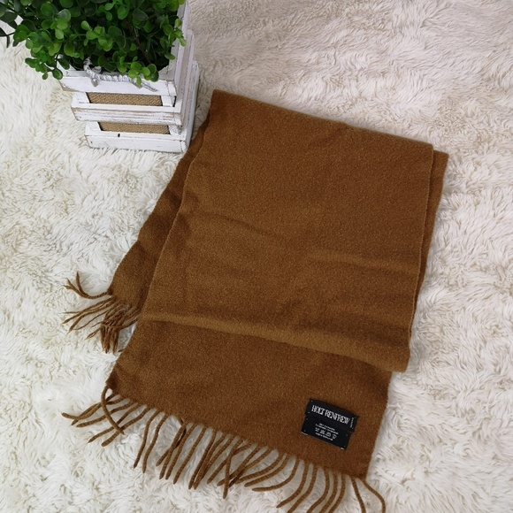 holt Renfrew Accessories - Holt Renfrew cashmere scarf